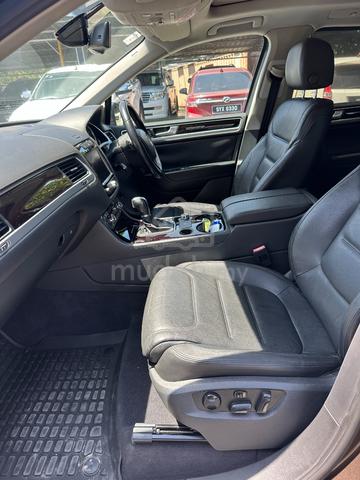 2012 Volkswagen TOUAREG 3.0 TDI (A) - 4