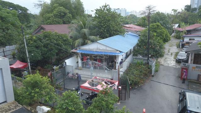 Rumah & Tanah Untuk Dijual - Sentul 1