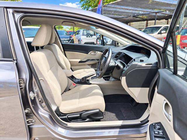 2015 Honda CIVIC  FB 1.8 (AUTO) - 4