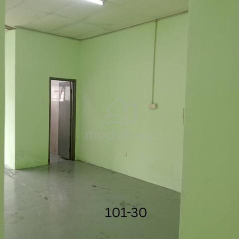 Facing Highway Super Good Condition 2 Storey Kota Pendamar Shoplot 4