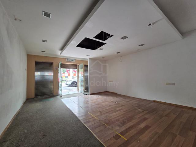 Double Storey Shop Lot at Gelugor, Facing Main Road 1