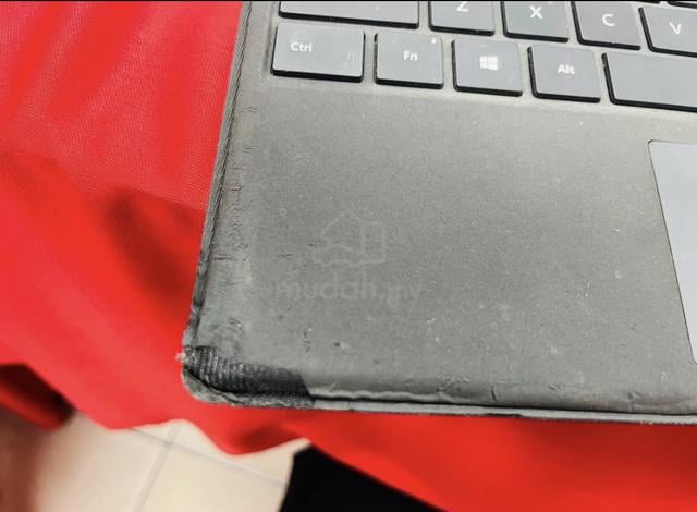 Surface Pro 5 Used - photo 6 of 6