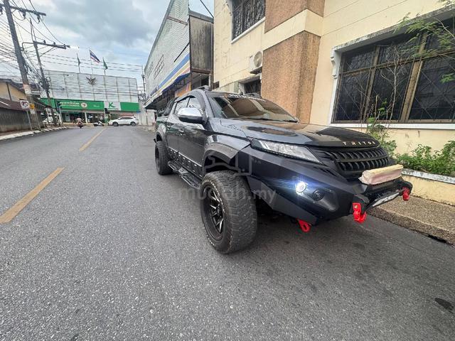 2022 Mitsubishi TRITON 2.4 VGT PREMIUM - 2