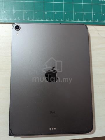 iPad Pro 11-inch (1st Generation) - photo 3 of 4