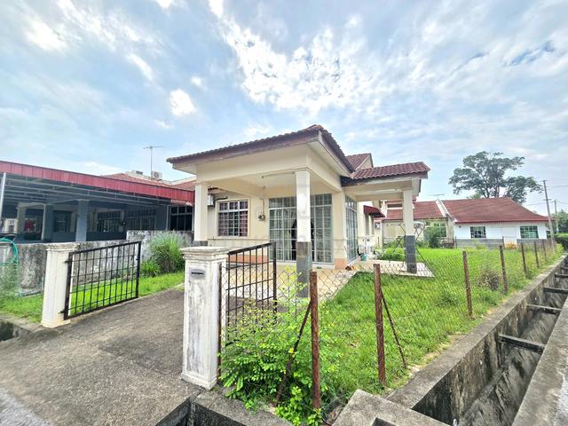 CORNER LOT SETINGKAT Tepi Highway Jitra 1