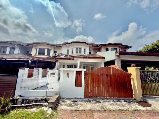 2 Storey Terrace Jalan Paladium Seksyen 7, Shah Alam Selangor 1