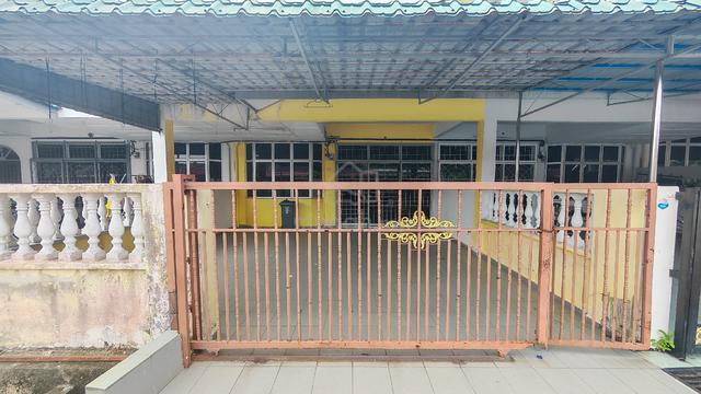 Teres 1 Tingkat Taman Sri Kluang 1