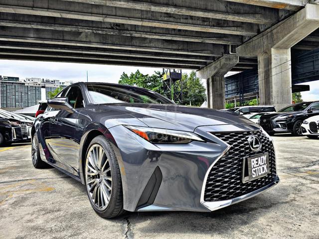 2021 Lexus IS300 Version L 4.5B 7k km Ready Stock - 1