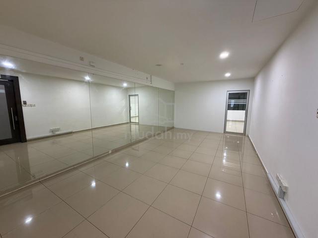 Desa cemerlang shoplot for rent/renovated unit 1