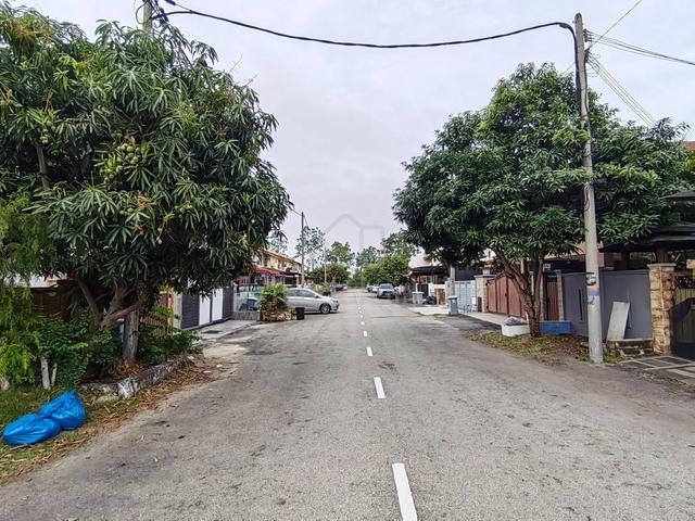 [Renovated+4Bedroom] SP 2 Bandar Saujana Putra, Jenjarom 1
