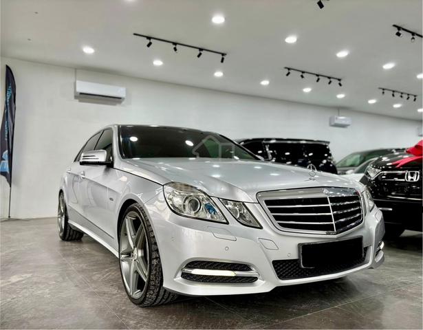 2011 Mercedes Benz E250 CGI BlueEFCY - 2
