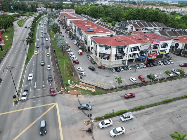Lot 88 Perdana Heights Facing Road Shoplot Ground Floor End Lot 1