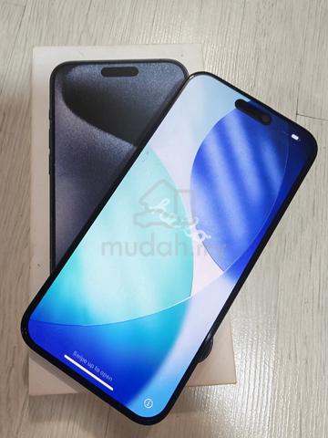 Iphone 15 Pro Max - photo 2 of 6