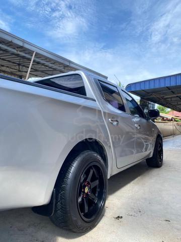 2015 Mitsubishi TRITON 2.5 QUEST KL3TJNHFR (M) - 4
