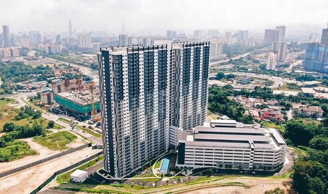 Residensi Suria Pantai 1