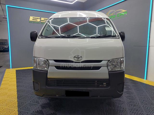 2016 Toyota HIACE 2.7 WINDOW VAN PETROL (M) - 2