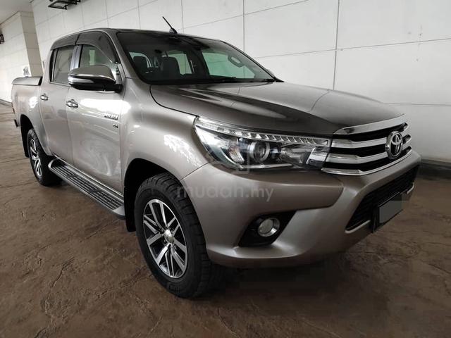 2017 Toyota HILUX Double Cab 2.8G AT 4x4 - 1