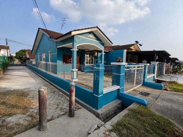 END LOT : TAMAN NUSA DAMAI, PASIR GUDANG / Open facing / 2,025sqft 1