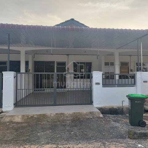 Teres setingkat di gurun view gunung jerai 1