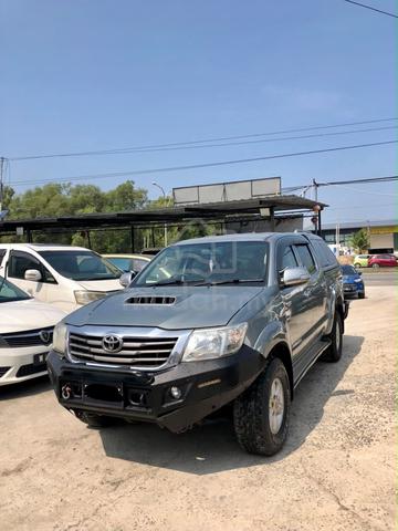 2014 Toyota HILUX 2.5 G VNT (A) turbo 4x4 diesle - 2
