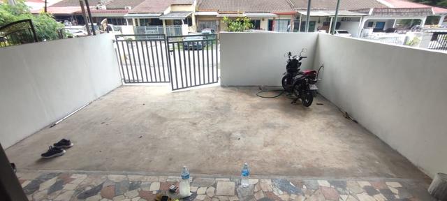 Lovely Single Storey. Easy Access. Surrounded by Greeneries. 1