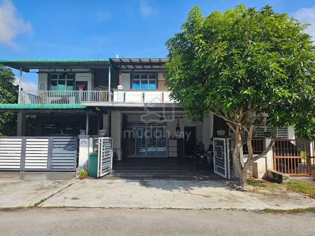 Renovated Double Storey Jenderam Hilir (Near Kolej Komuniti Sepang) 1