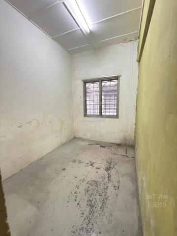 Taman Sentosa Shop Apartment Facing Main Road 2
