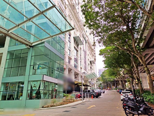 Metropolitan Square 1