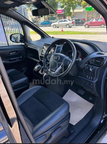 2021 Toyota VOXY 2.0 ZS KIRAMEKI III (A) - 3