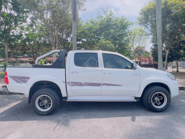 2013 Toyota HILUX 2.5 G VNT (A) - 3