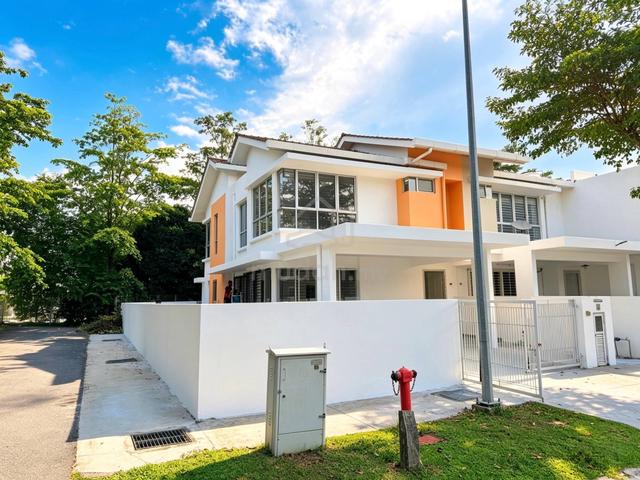 FOR RENTAL CORNER LOT TAMAN TTDI GROVE 5 (DHANIA) KAJANG New PAINTING 1