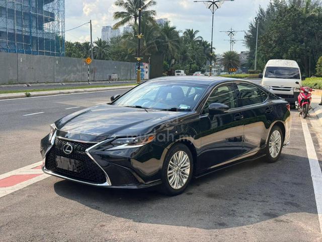 ONE OWNER ORI MILEAGE 2014 Lexus ES250 2.5 LUXURY - 3