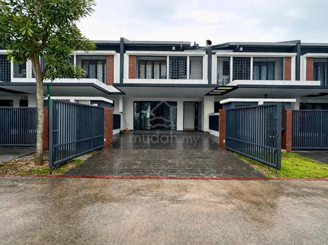 Facing North Open Facing WTS: Elmina Green 6 Shah Alam Double Storey 1