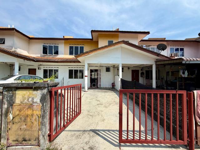 Double Storey Terrace @ Taman Banting Baru, Banting 1