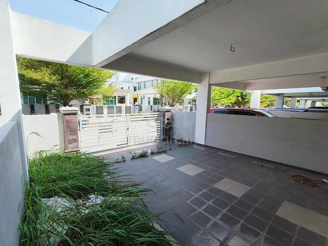 Taman Merak 2.5 Storey Terrace House 5