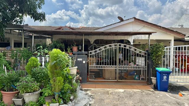 1-Storey Taman Kinrara Seksyen 2 @ Puchong For Sale 1
