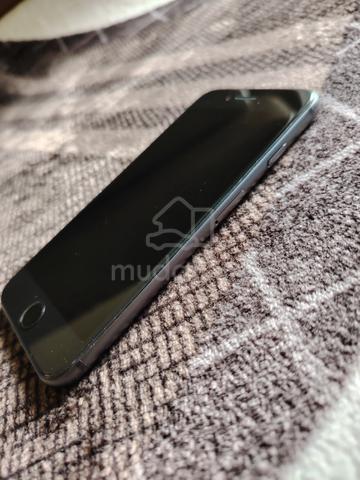 iphone se3 2022  - photo 3 of 6