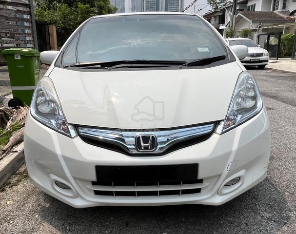 2013 Honda JAZZ 1.3 (HYBRID) FACELIFT (A) - 2