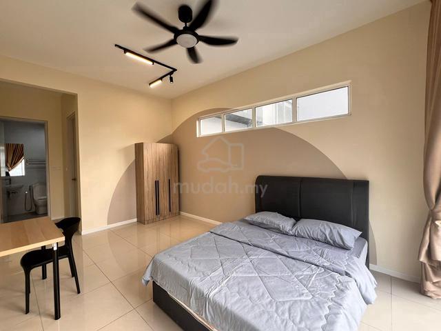 N801Female Unit With Private Bathroom Near Help Uni Fully Furnish New 3