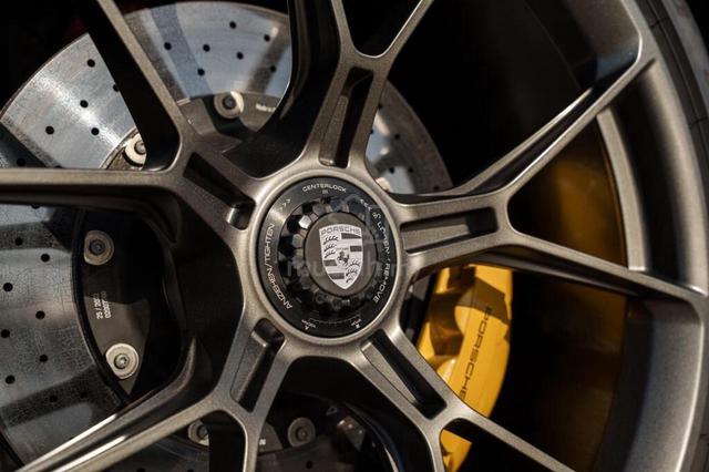2022 Porsche 911 GT3 Touring EXCLUSIVE MANUFAKTUR - 4