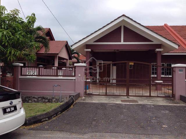 FACING FIELD Single Storey Semi-D Park Avenue, Seremban 2 1