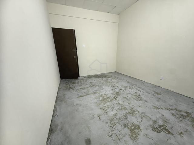 Taman Putra Shop-Office Facing Main Road Frontage 1