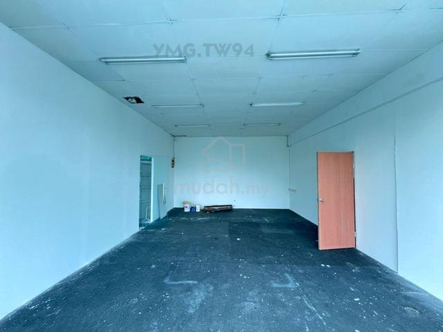 Limited Unit For Rent 30x75 1st Floor Corner Shop in Port Klang 1