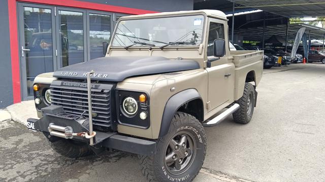 2011 Land Rover DEFENDER 2.4L 110 DOUBLE CAB (M) - 4