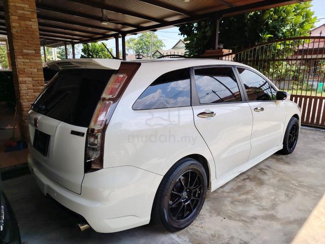 2010 Honda STREAM 1.8 i-VTEC RSZ FACELIFT (A) - 2