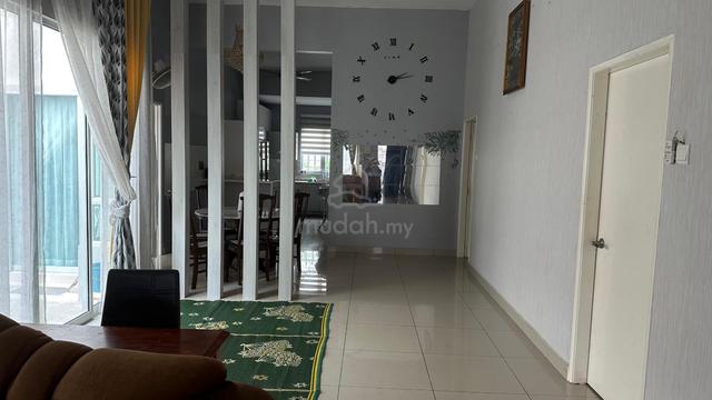 Fully Furnished 4 BEDROOMS Zero Lot Bungalow 1