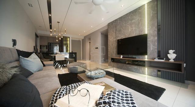 MRT Condo 1