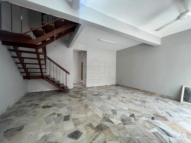 Newly Painted Andalas Klang 2 Storey House 20x70 4 Bedrooms 1