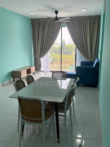 E Island Lake Haven 1