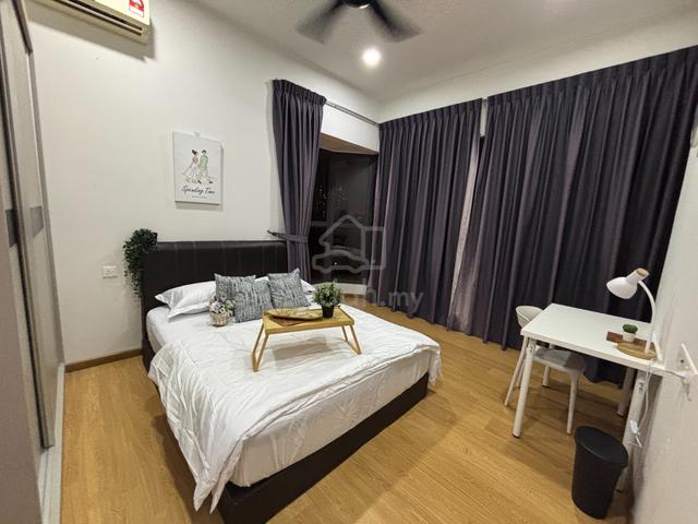 Master Bedroom Kings Bay Danga Bay Near CIQ 1